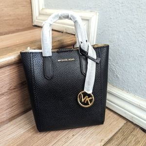 Michael Kors Sinclair Extra-Small Pebbled Leather Crossbody Bag Black/Gold